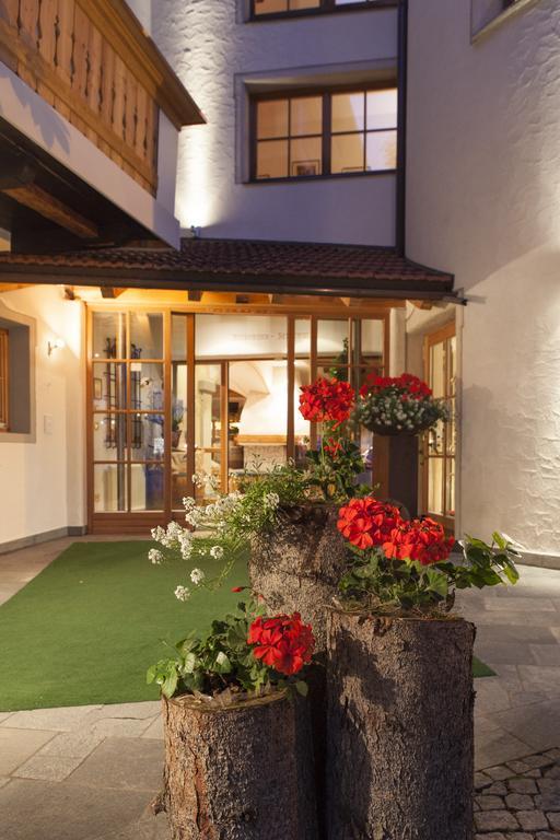 Landhotel Tharerwirt Olang Buitenkant foto