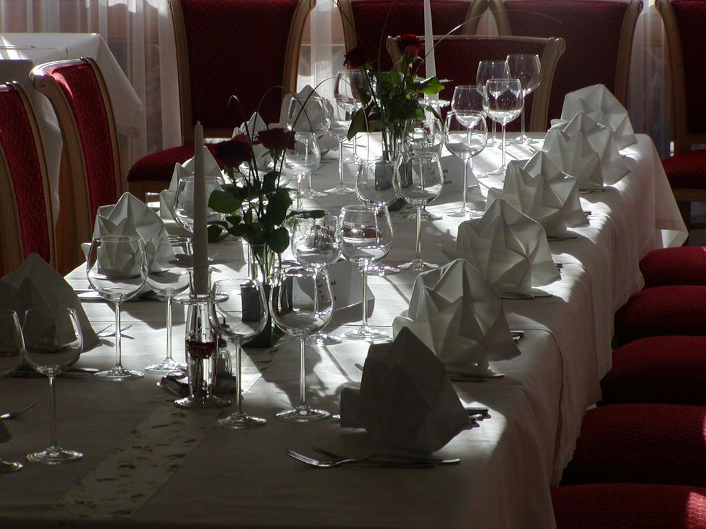 Landhotel Tharerwirt Olang Buitenkant foto