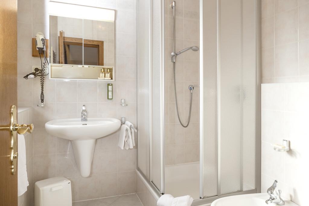 Landhotel Tharerwirt Olang Buitenkant foto